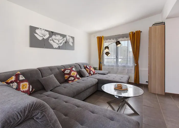 Logement calme et spacieux avec terrasses