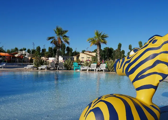 Bungalow charmant près de Vias avec piscine partagée