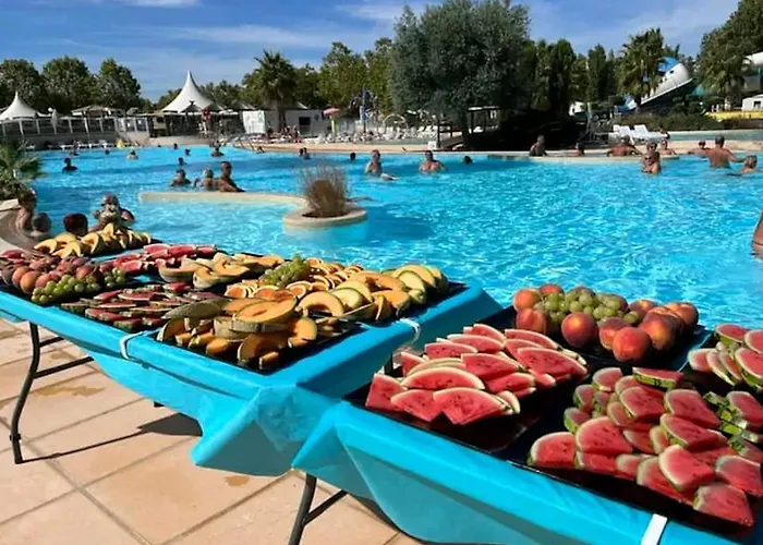 Bungalow charmant près de Vias avec piscine partagée