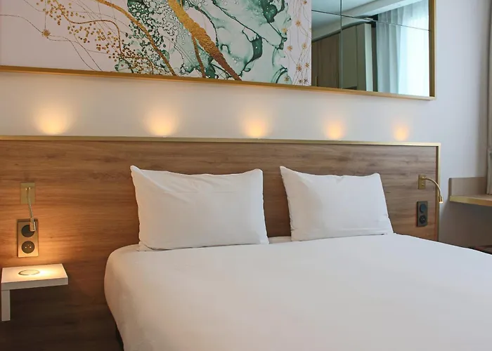 Brit Hotel Rennes Cesson