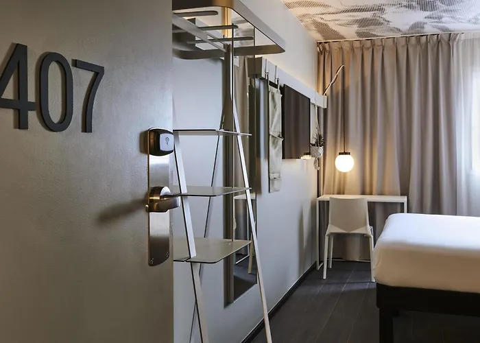Ibis Clamart Paris Velizy