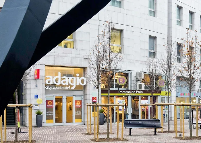 Aparthotel Adagio La Défense Esplanade
