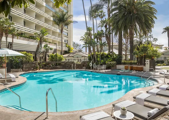  Fairmont Miramar & Bungalows