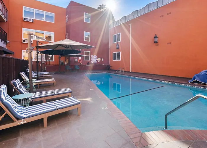 The Live Hotel