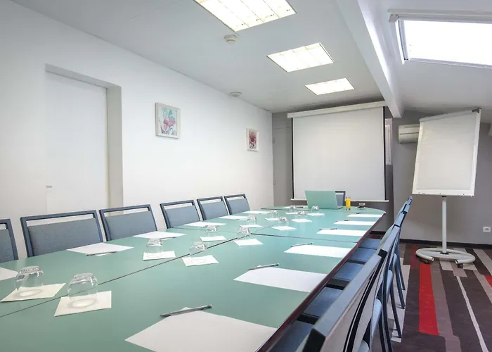Ibis Brignoles Provence Verte