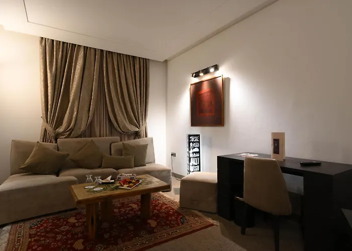 Business Hotel