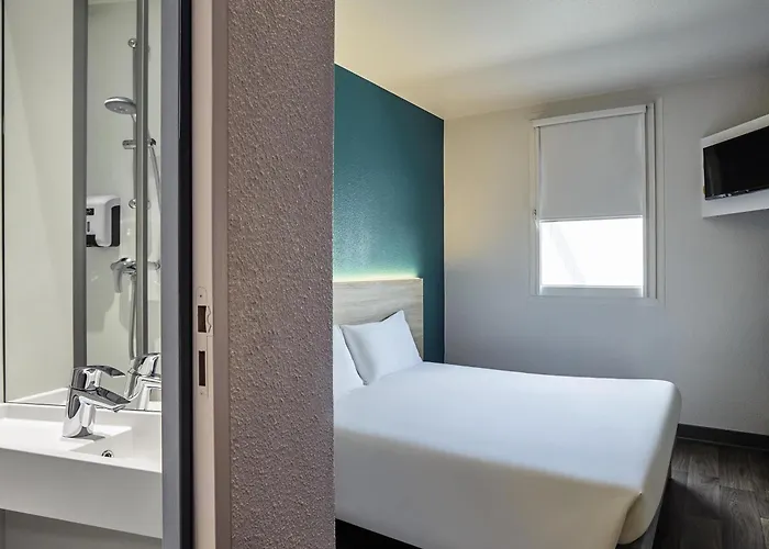 hotelF1 Saint Witz A1 Hôtel Rénové