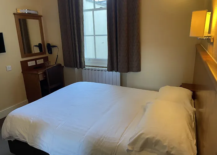 Orchard Hotel