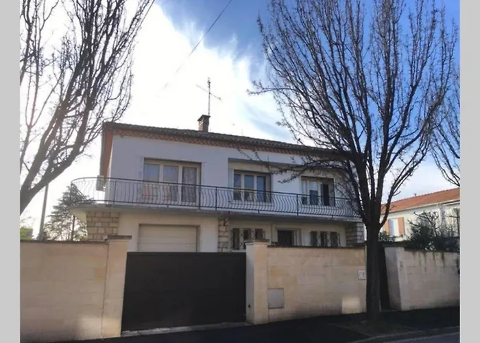 Maison Familiale À