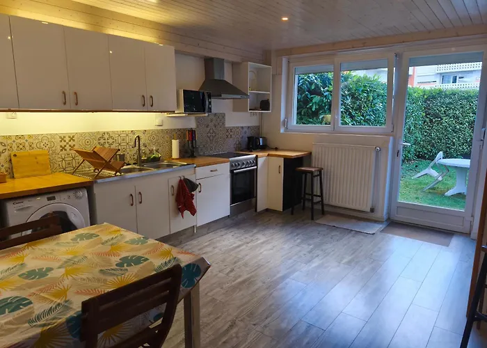 Au parfait, T2 Rdc, frais, jardin, calme, parking, idéalement placé
