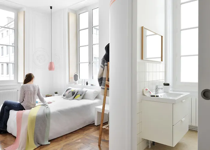 SLO Hostel Lyon les Pentes