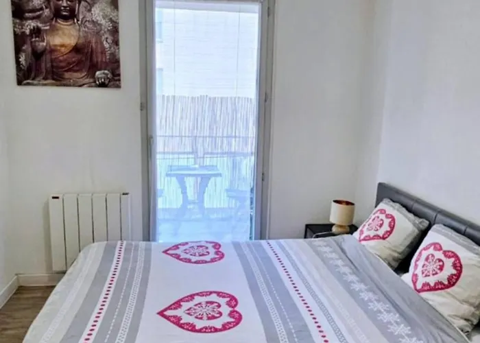 Ravissant Appartement T2 proche centre-ville avec loggia