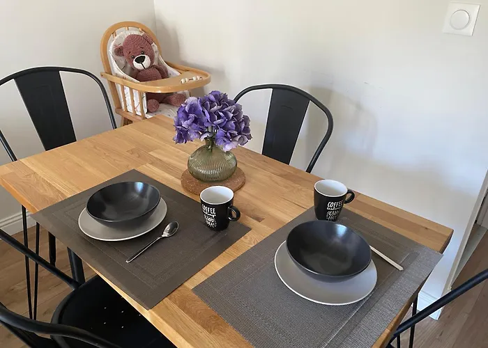 VerOliv Appartement calme et cosy proche du centre ville - Lit 180 - Wifi Netflix Youtube