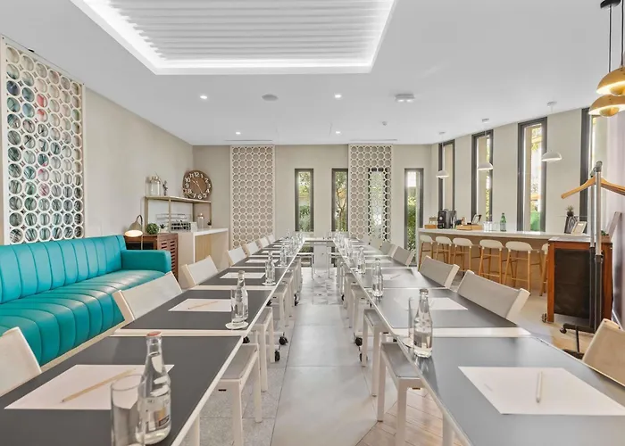 Mercure Villeneuve Loubet Plage