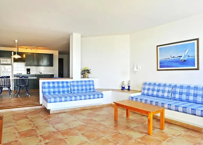 Apartaments El Berganti En Canyelles Petites