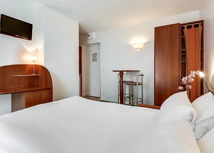 Self Catering: Pavillon Courcelles Parc Monceau