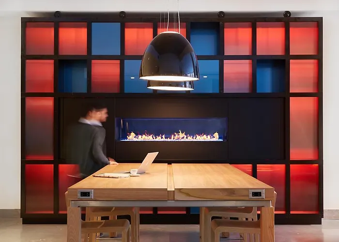 Le Dauphin Montréal Centre-Ville