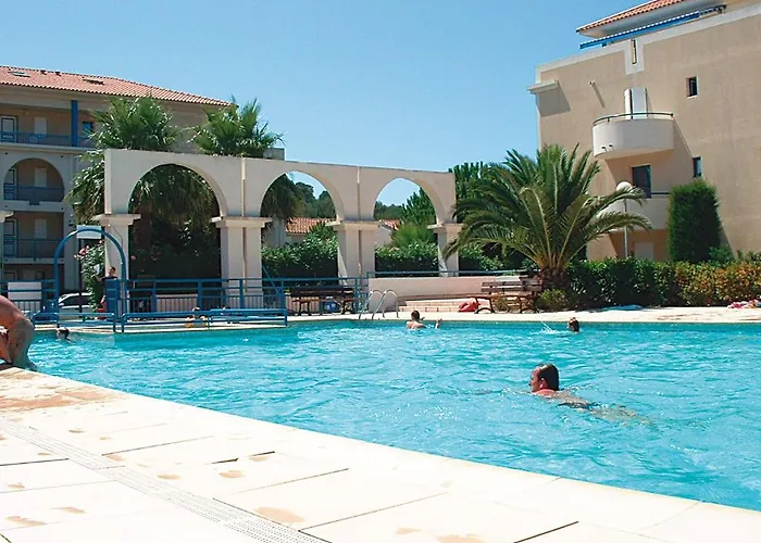 Lagrange Vacances Le Domaine d’Azur et Tahiti Park