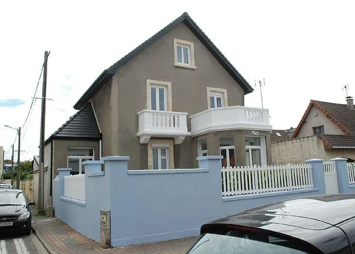 Les vagues, villa avec garage