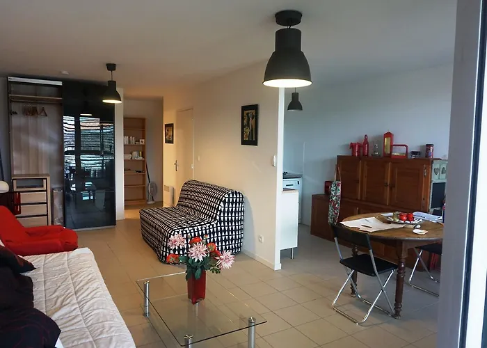 16 Residence Place Dufau -098