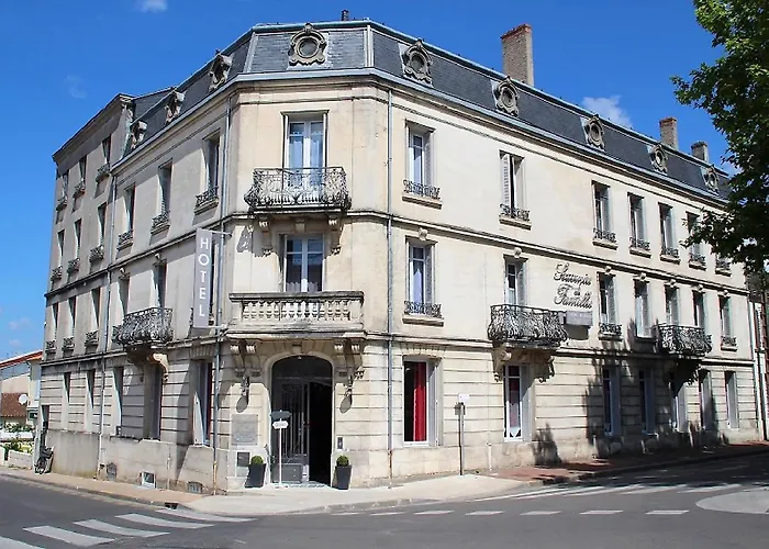 Hotel Souvenirs De Familles