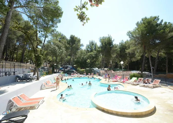 Les Playes