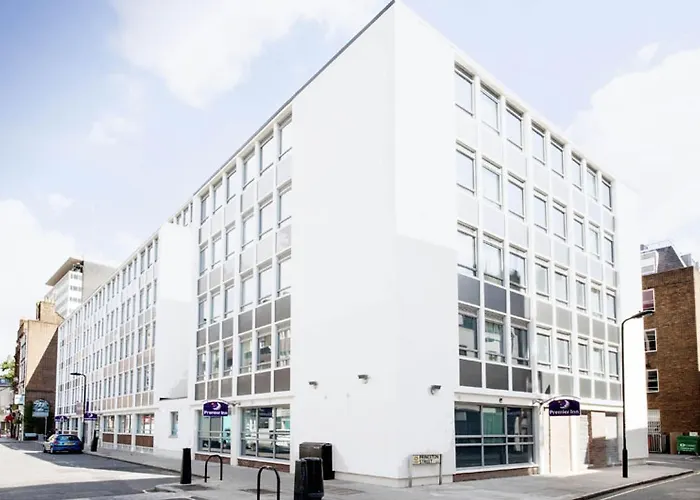  Premier Inn London Holborn