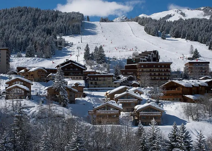 Villa: Les 3 Chalets Courchevel