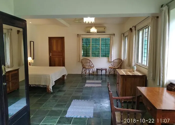 Isai Ambalam guest house