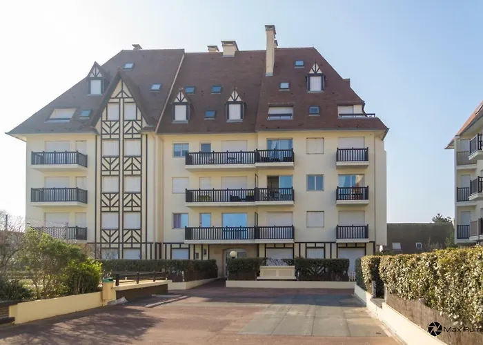 Studio moderne accès plage, piscine et tennis