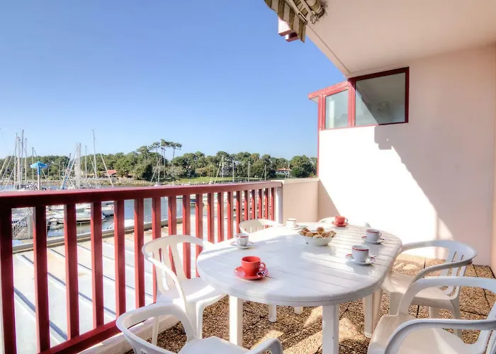 Apartment Le Grand Pavois By Interhome