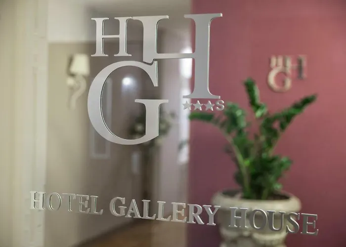 Smart Gallery House