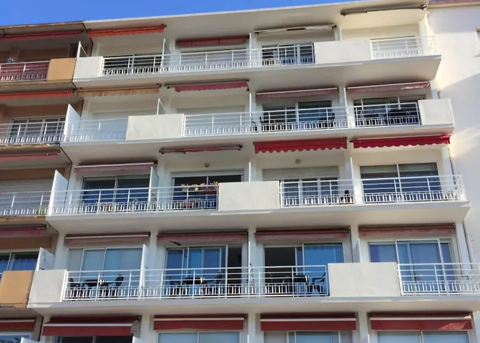 Villa: Résidence meublée STUDIOTEL