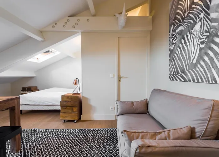 Florella Jean Jaures Apartment