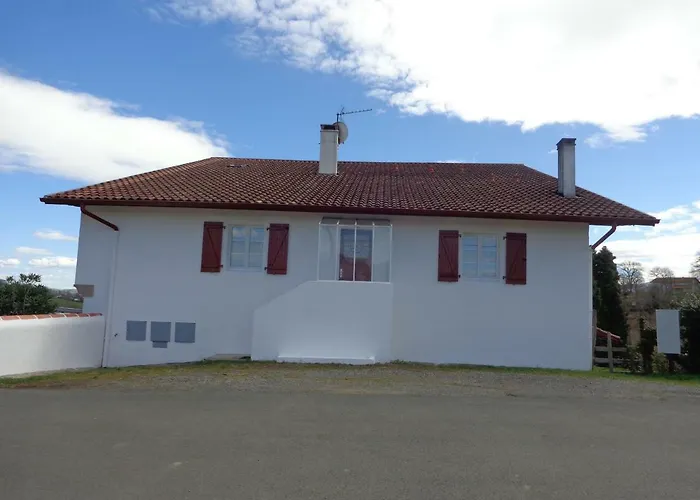 Ahurtenia