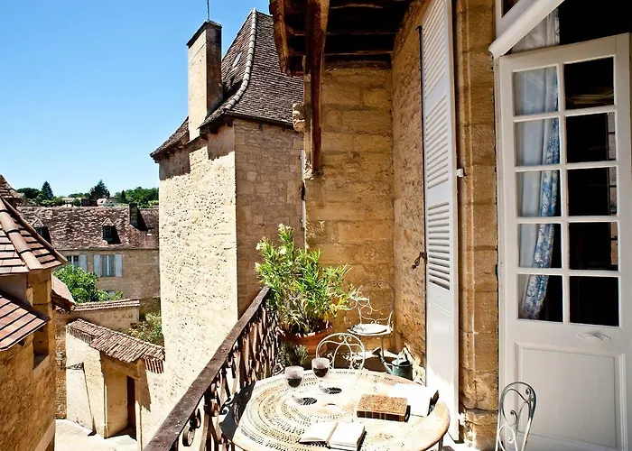 Appartements Les Suites Sarladaises