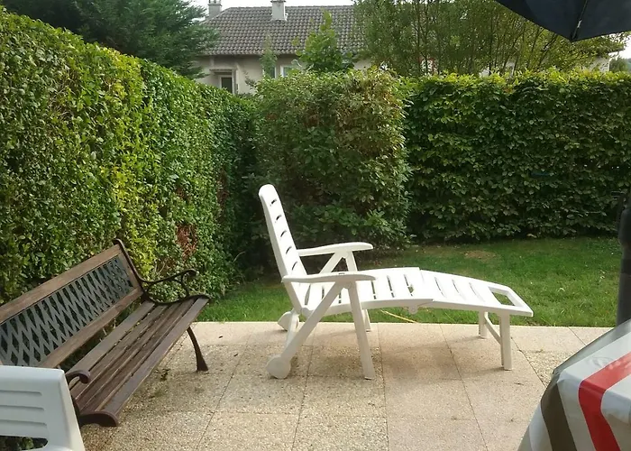 Appartement Proche Mer Avec Jardin Ensoleille