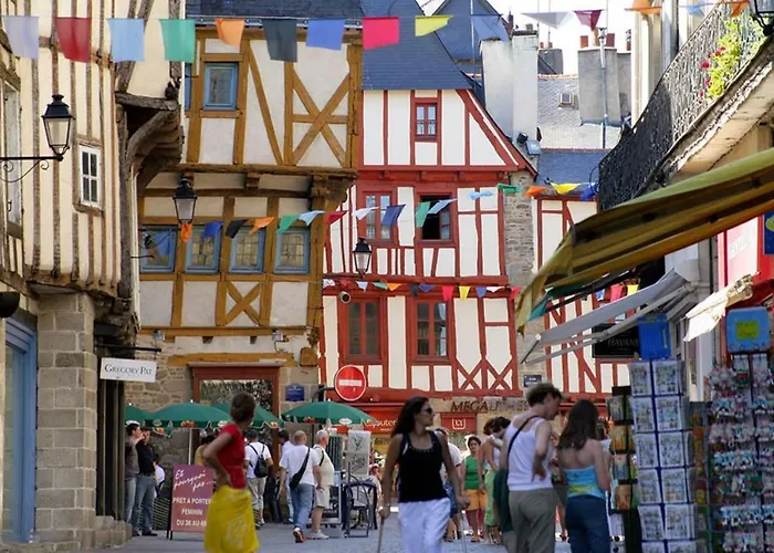 Stop 100M Du Port-Parking Gratuit A 5Mn