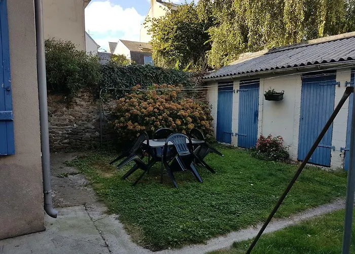 Le Petit Courcy