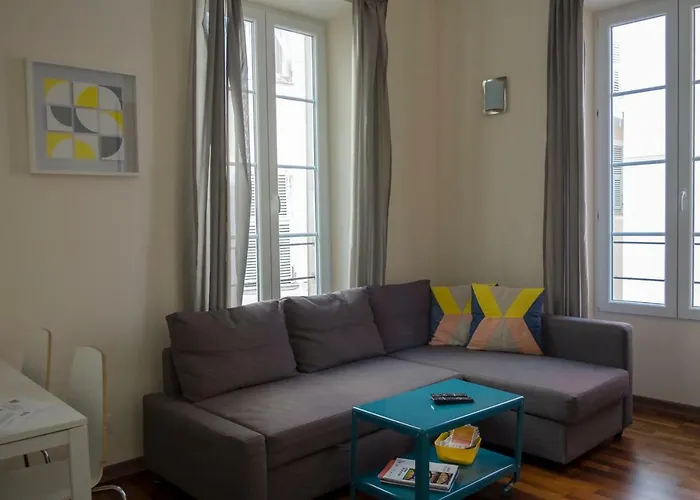 Magnifiques Appartements au coeur du Vieux Nice