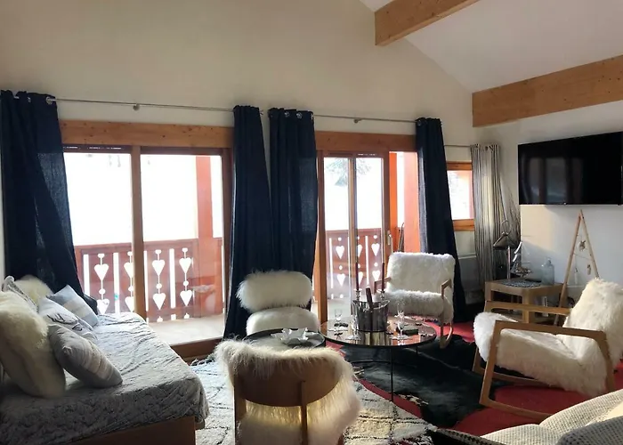 Penthouse Bond 007 120 m2 piscine sauna Risoul 1850