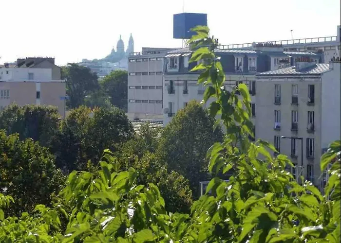 Appartement spacieux avec terrasse près de Paris et du Stade de France