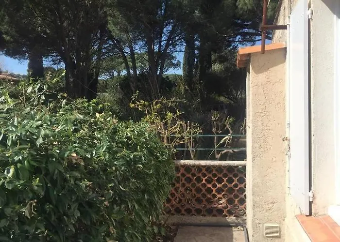 Charmante petite maison a l'éntrée de Saint Tropez