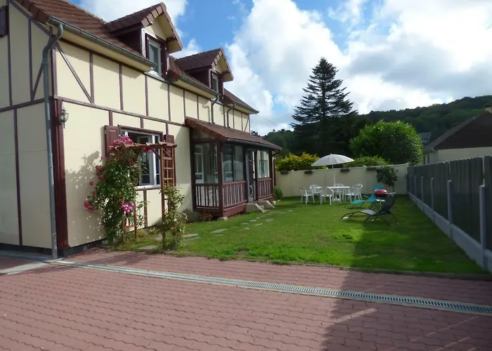 Gîte Le Petit Chalet avec parking gratuit