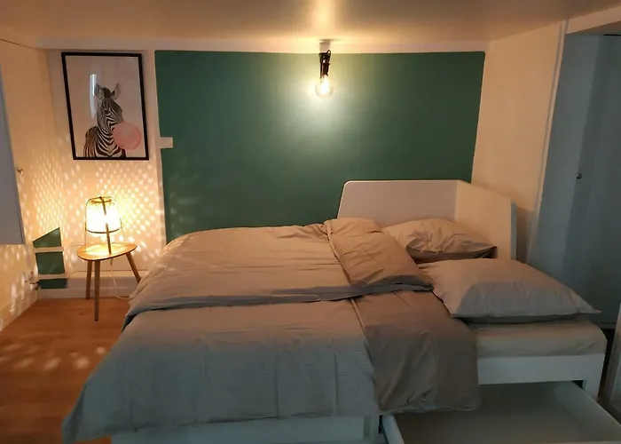 La Bonbonniere