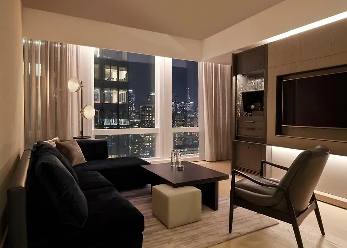  Equinox New York