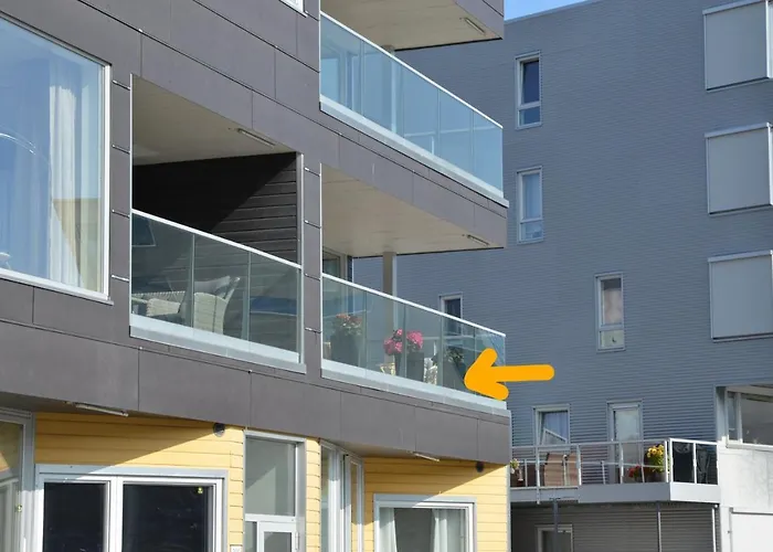 Sea View City Apartment