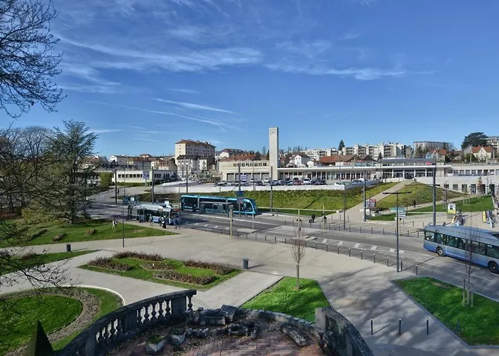 Les Suites Du Parc