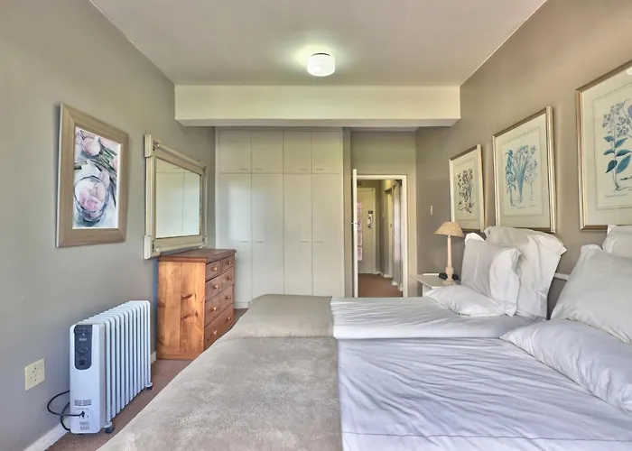 Holyrood Apartments 603