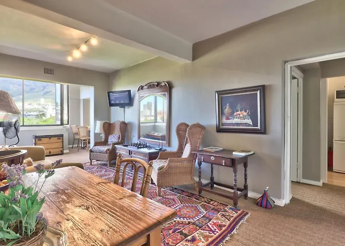 Holyrood Apartments 603